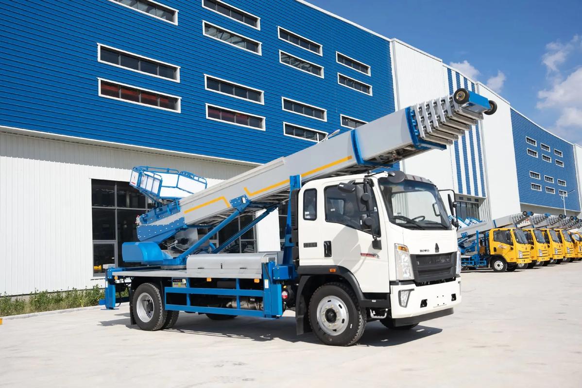 沧州运河出租云梯车高空作业车 建筑垃圾搬运